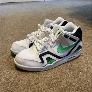 Nike Air Tech Challenge 2